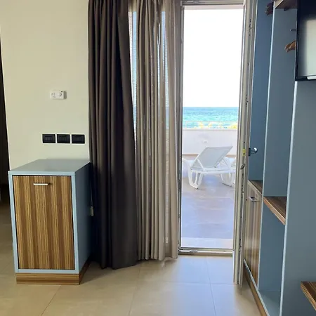 Almare' Bed & Breakfast 4*