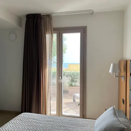 Almare' 4* Torre Santa Sabina